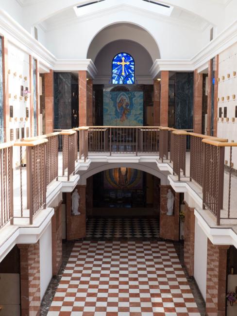 Holy-Cross-1010405.jpg